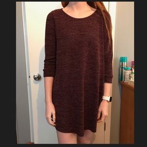 Gameday outfit!! Maroon lightweight sweater dress.